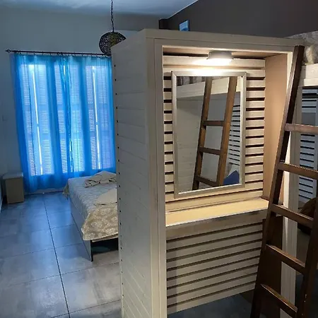 Amaryllis Родос