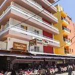 Amaryllis Hotel 2*