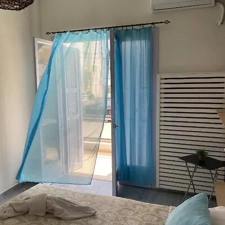 Отель Amaryllis 2*