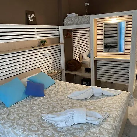 Отель Amaryllis 2*