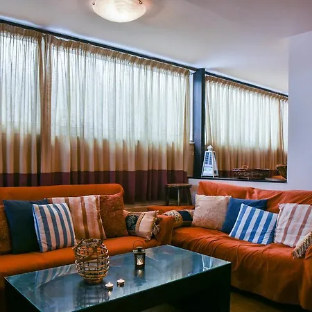 Отель Amaryllis 2*